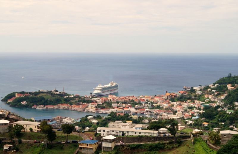 Перворазники на Карибах: круиз на P&O Ventura