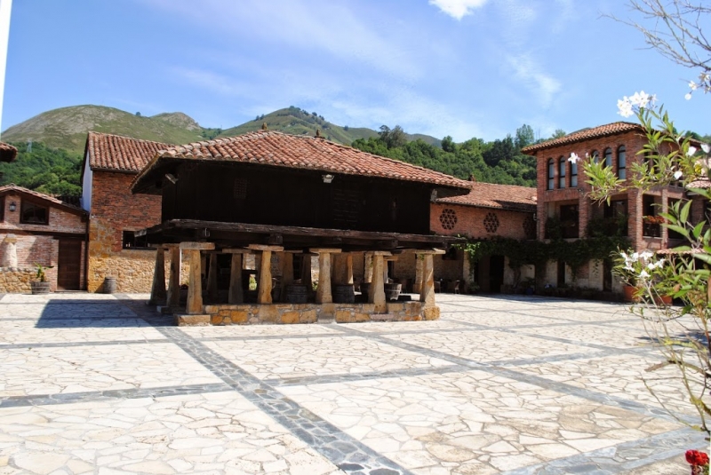 Испания-Португалия-Чехия 2014, или большое путешествие с маленьким ребенком