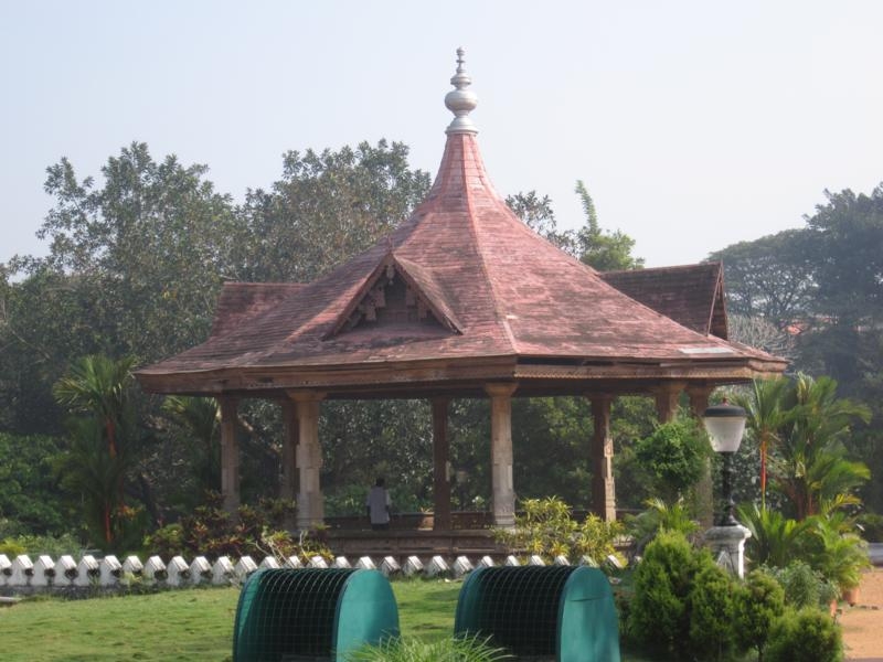 Индия (юг: Керала, Тамил наду)