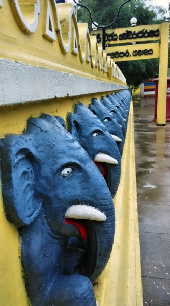 Культурный треугольник на мотобайках + пляжи Хиккадува - Матара (много фото) Культурный треугольник на мотобайках + пляжи Хиккадува - Матара (много фото)