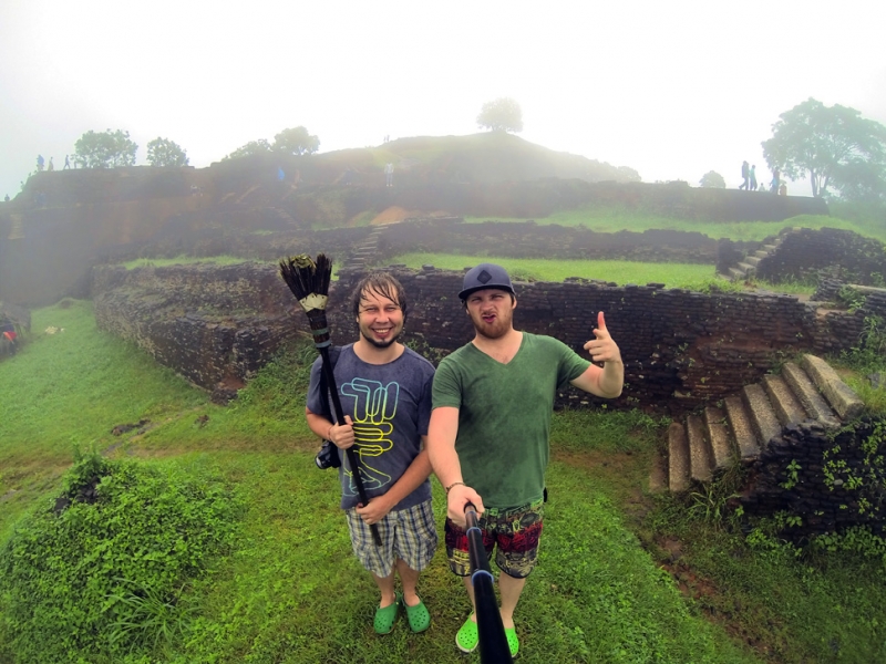 Культурный треугольник на мотобайках + пляжи Хиккадува - Матара (много фото) Культурный треугольник на мотобайках + пляжи Хиккадува - Матара (много фото)