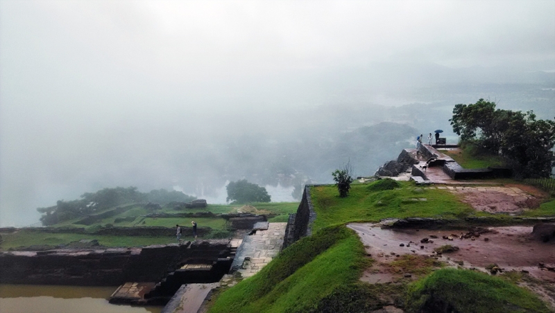 Культурный треугольник на мотобайках + пляжи Хиккадува - Матара (много фото) Культурный треугольник на мотобайках + пляжи Хиккадува - Матара (много фото)