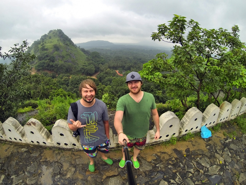 Культурный треугольник на мотобайках + пляжи Хиккадува - Матара (много фото)