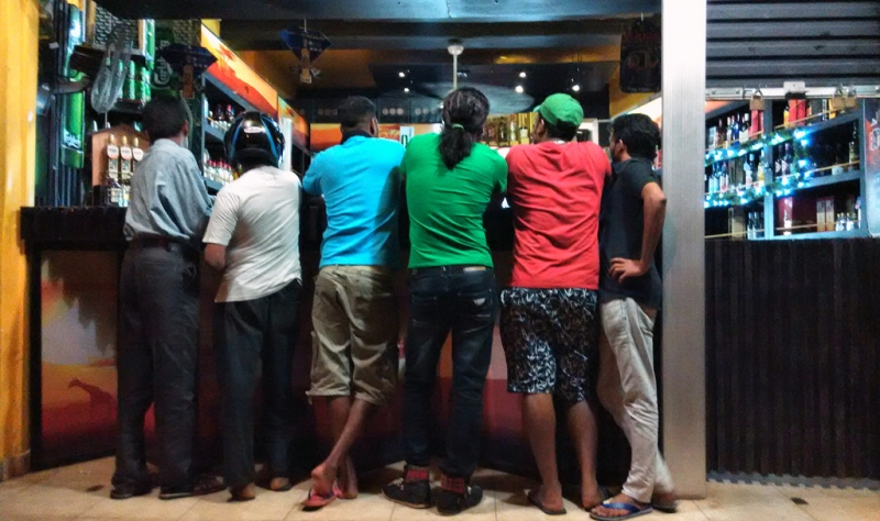 Культурный треугольник на мотобайках + пляжи Хиккадува - Матара (много фото) Культурный треугольник на мотобайках + пляжи Хиккадува - Матара (много фото)