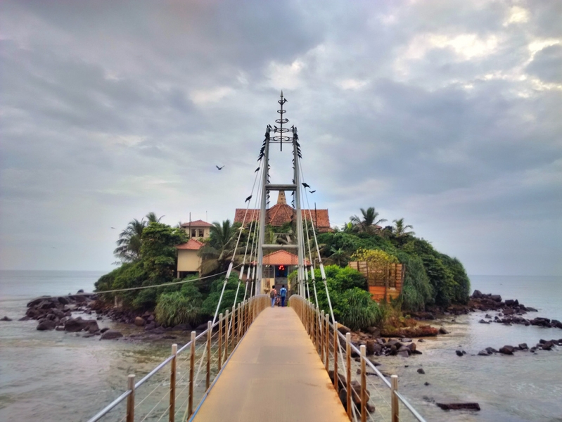 Культурный треугольник на мотобайках + пляжи Хиккадува - Матара (много фото)