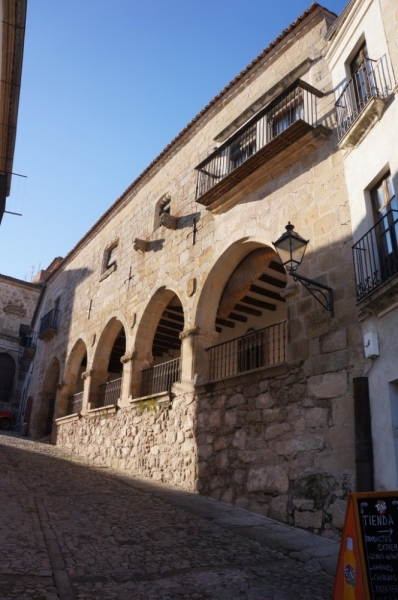 Неслучайная библиотека [Caceres, Badajoz, Jerez de los Caballeros, Zafra и другие]