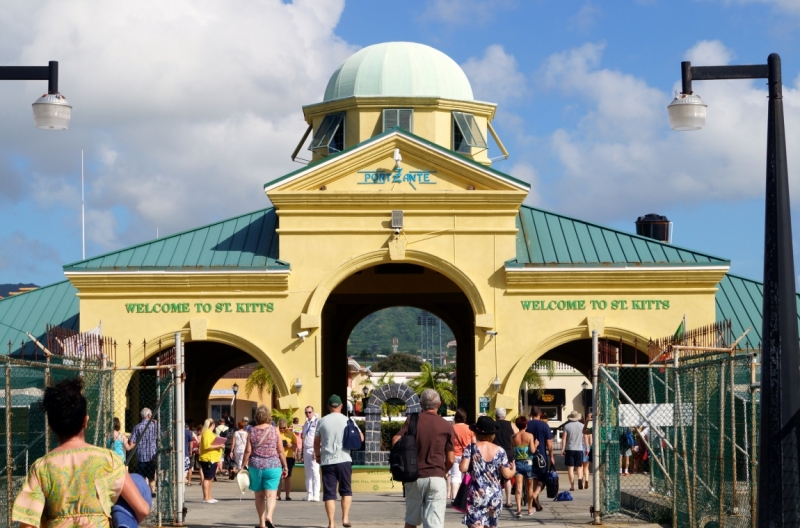 Перворазники на Карибах: круиз на P&O Ventura