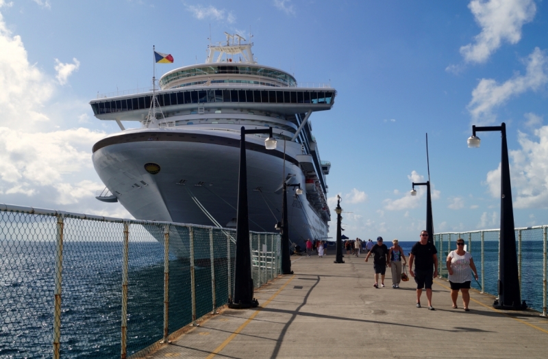 Перворазники на Карибах: круиз на P&O Ventura