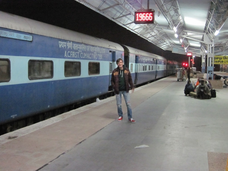 Индия 30.12.2014-11.01.2015 Агра Удайпур Кхаджурахо Варанаси Бодхгая Дели