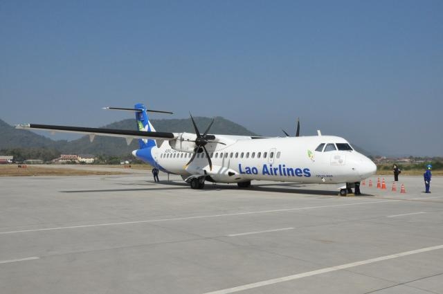 Небо, самолёт, стюардесса. Фото из путешествий - 2