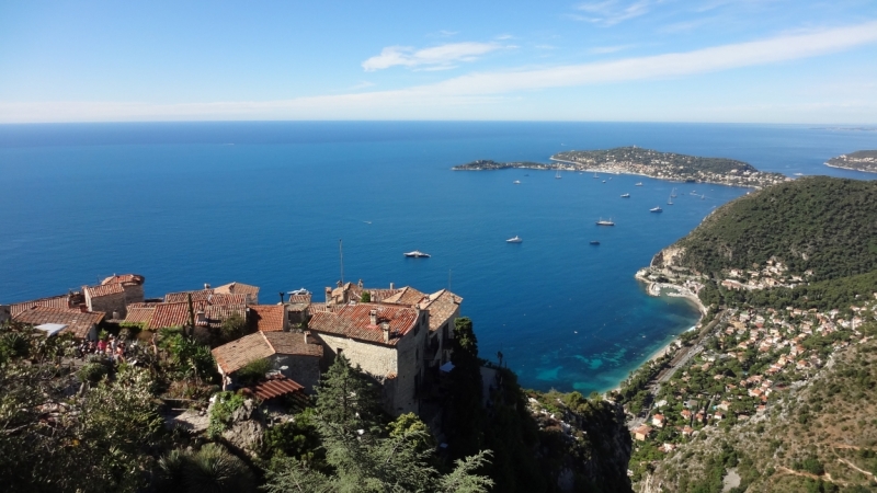 Лазурный берег в июле на неделю. Вопросики