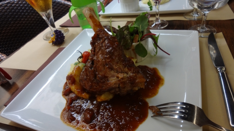 Лазурный берег в июле на неделю. Вопросики