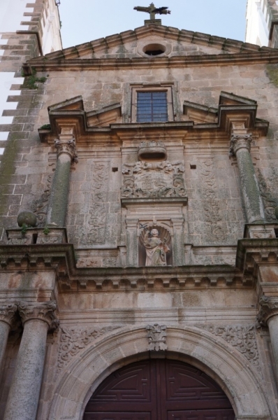 Неслучайная библиотека [Caceres, Badajoz, Jerez de los Caballeros, Zafra и другие]