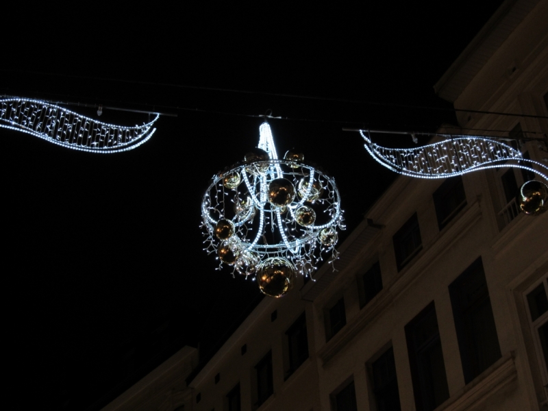 Новогодний Бенилюкс на машине