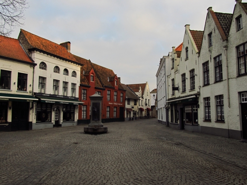 Новогодний Бенилюкс на машине