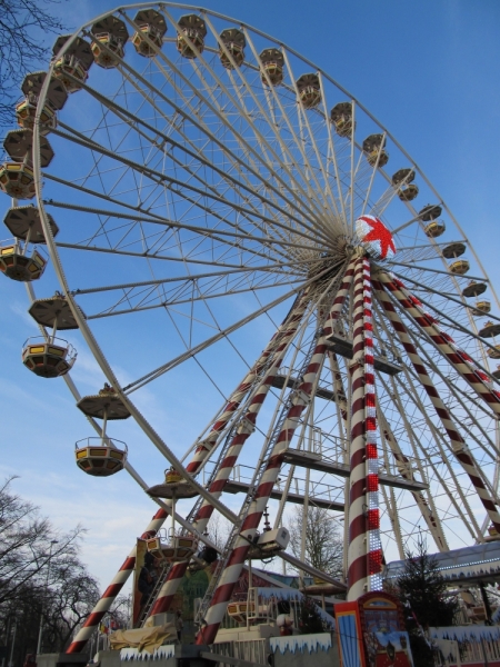 Новогодний Бенилюкс на машине