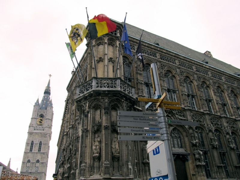 Новогодний Бенилюкс на машине