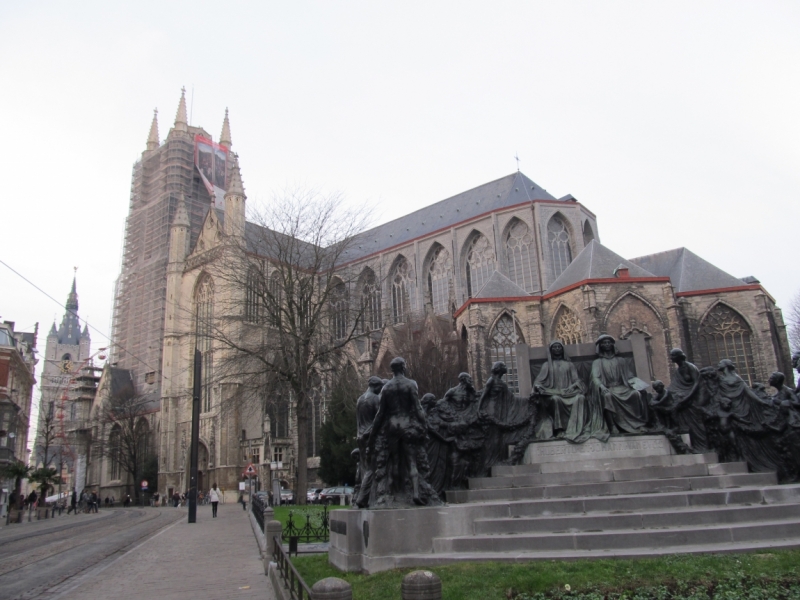 Новогодний Бенилюкс на машине