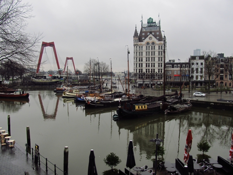 Новогодний Бенилюкс на машине