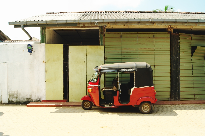 Шри Ланка на автобусах, март 2015. Небольшой обзор бюджетной поездки для новичков.
