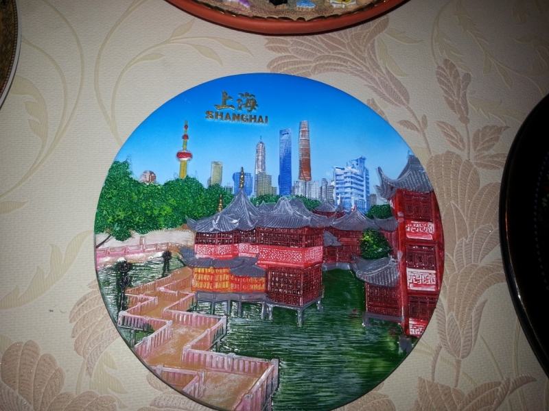 Кто коллекционирует сувенирные тарелочки?