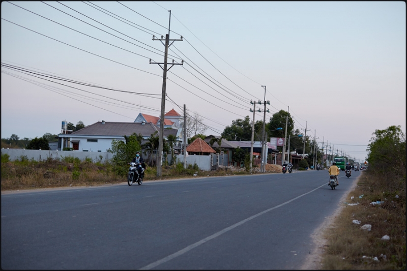 Хошимин - Лонг Хай, апрель 2015. на мопеде с детьми
