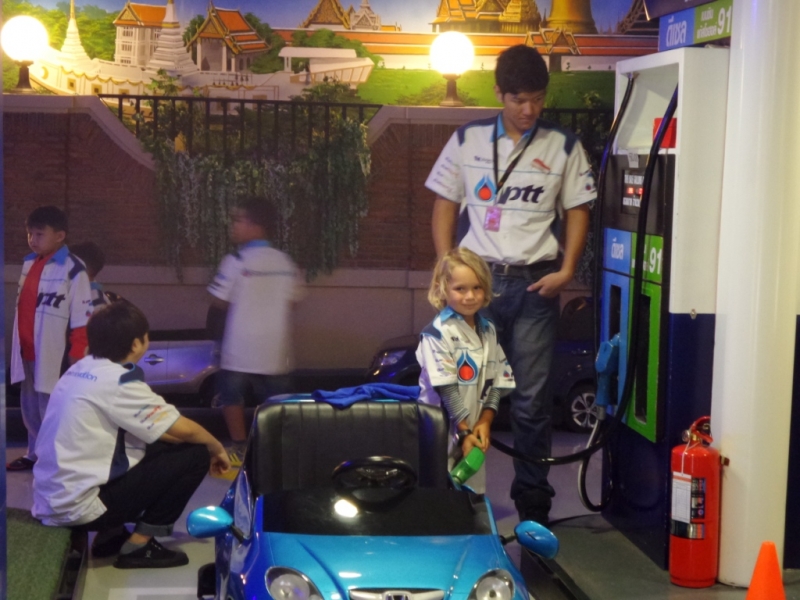 Цыганская семья. Или наша жизнь одновременно на два дома – в Хуа-Хине и на Самуи