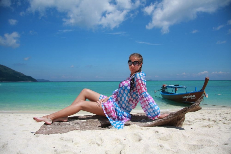 Никакого фотошопа, все цвета реальные...