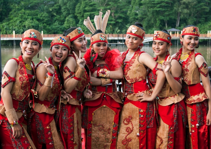 Девушки и женщины со всего Мира (фото) - 4