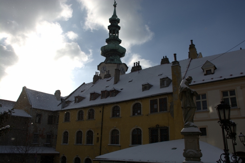 Братислава, Новый 2015год в Будапеште, горные лыжи в Татрах и ... костяная нога...