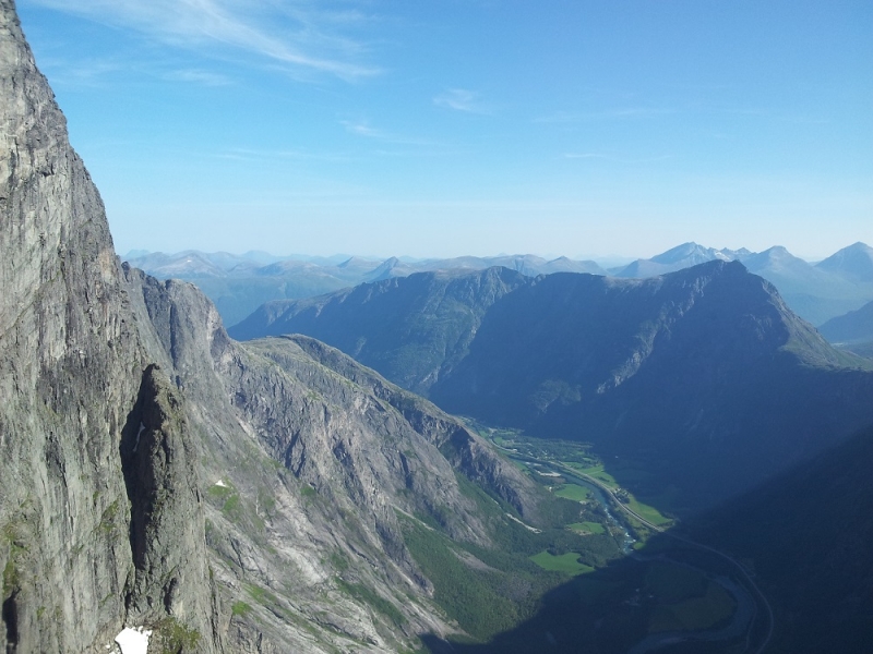 Норвежский дрифт в Ондалснесе. Møre og Romsdal. Norway (август 2014) Норвежский дрифт в Ондалснесе. Møre og Romsdal. Norway (август 2014)