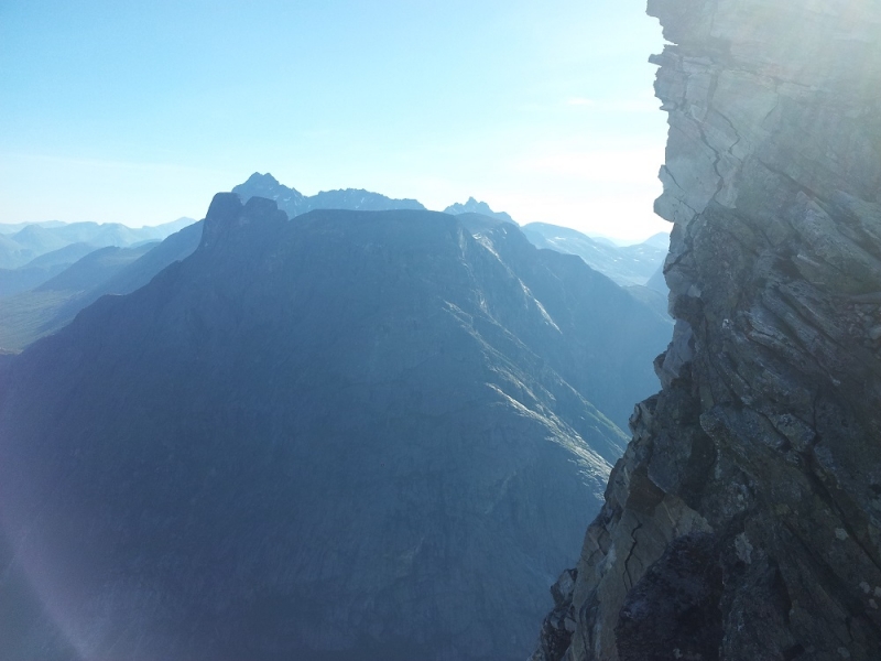 Норвежский дрифт в Ондалснесе. Møre og Romsdal. Norway (август 2014) Норвежский дрифт в Ондалснесе. Møre og Romsdal. Norway (август 2014)