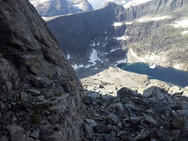 Норвежский дрифт в Ондалснесе. Møre og Romsdal. Norway (август 2014) Норвежский дрифт в Ондалснесе. Møre og Romsdal. Norway (август 2014)