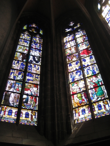 Окна, ставни, витражи, двери и ворота (фото)