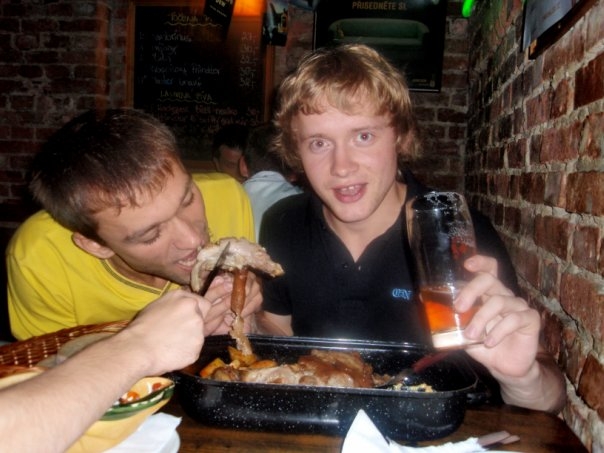 2 недели. Польша-Чехия-Франция-Италия-Австрия. Много фоток