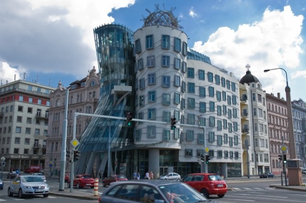 2 недели. Польша-Чехия-Франция-Италия-Австрия. Много фоток