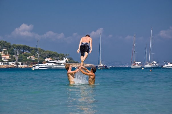 2 недели. Польша-Чехия-Франция-Италия-Австрия. Много фоток