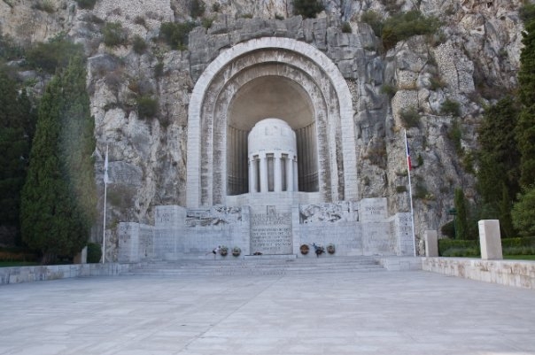 2 недели. Польша-Чехия-Франция-Италия-Австрия. Много фоток