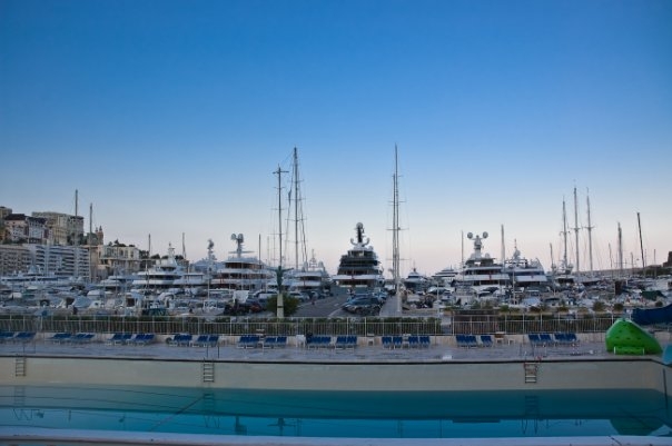 2 недели. Польша-Чехия-Франция-Италия-Австрия. Много фоток