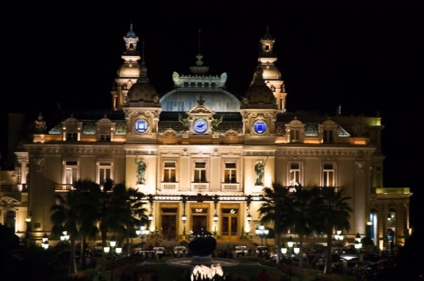 2 недели. Польша-Чехия-Франция-Италия-Австрия. Много фоток