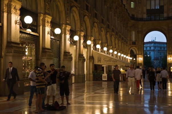 2 недели. Польша-Чехия-Франция-Италия-Австрия. Много фоток