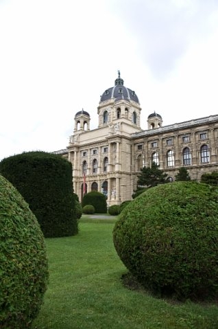 2 недели. Польша-Чехия-Франция-Италия-Австрия. Много фоток