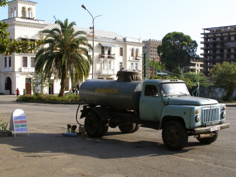 Бензозаправка