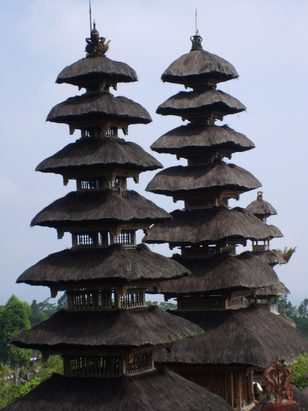 Храмы, церкви, соборы и разные святые места (фото)