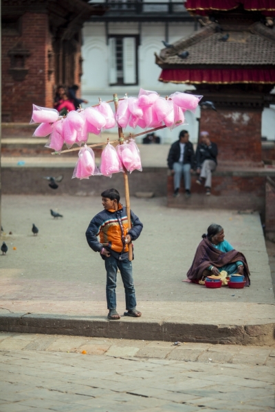 Катманду. У разломной черты.