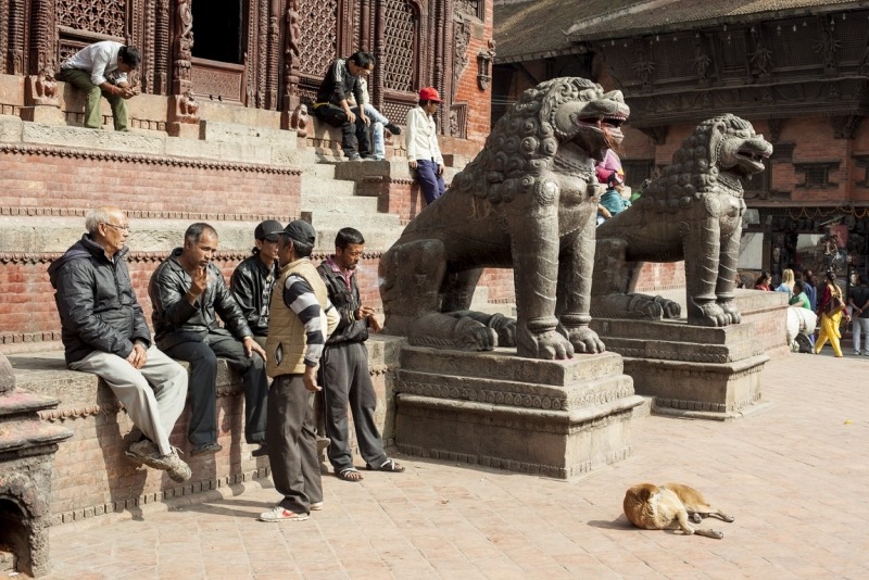 Катманду. У разломной черты.