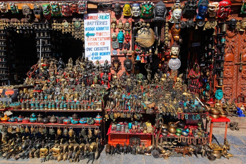 Катманду. У разломной черты.