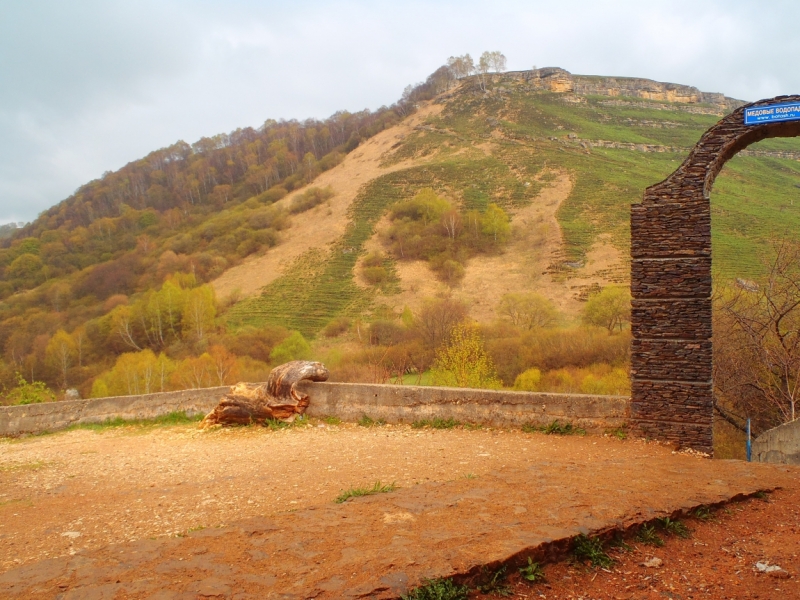 «А вот хоть бы с Лелькой в Кисловодск закатился!» (c)