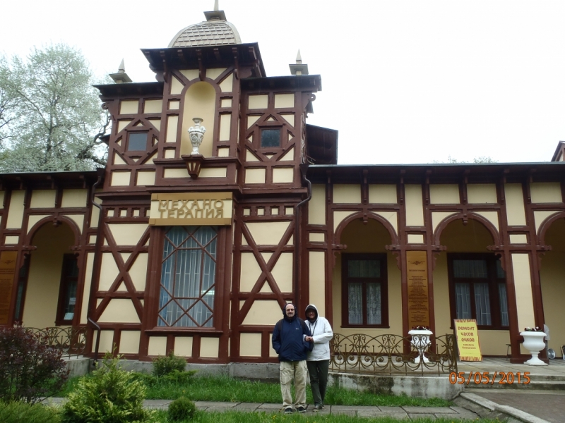 «А вот хоть бы с Лелькой в Кисловодск закатился!» (c)