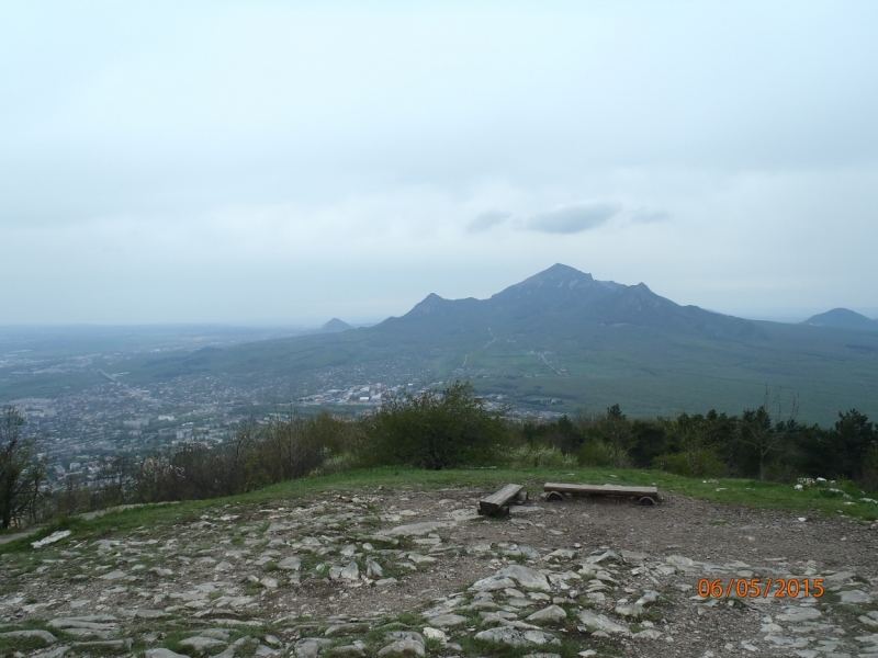 «А вот хоть бы с Лелькой в Кисловодск закатился!» (c)